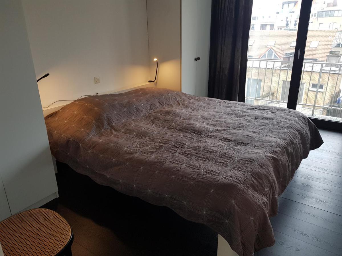 Modern Appartement Met Frontaal Zeezicht En Prive Parking นอคเคอ-เฮสท์ ภายนอก รูปภาพ