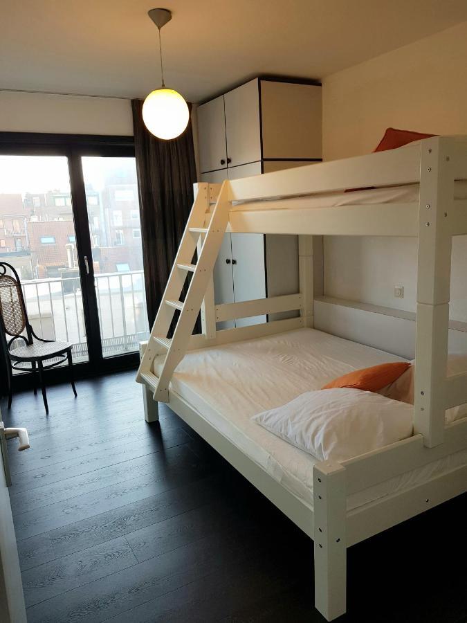 Modern Appartement Met Frontaal Zeezicht En Prive Parking นอคเคอ-เฮสท์ ภายนอก รูปภาพ
